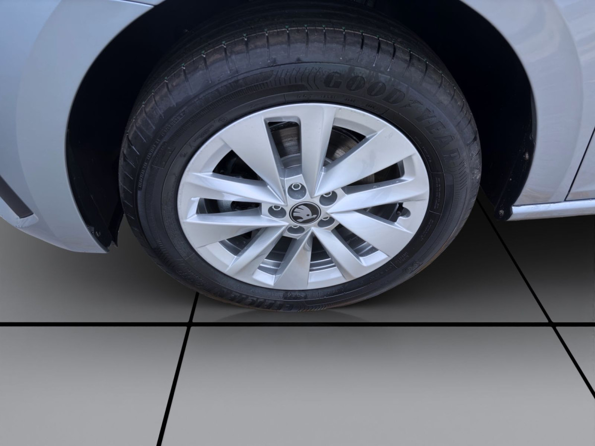 Thumb 7: Škoda SCALA SELECTION DSG NAV LED PDC WINTER+ SMARTL