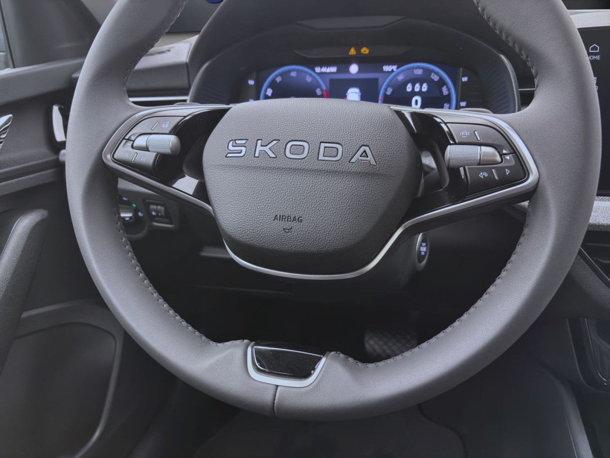 Thumb 11: Škoda SCALA SELECTION DSG NAV LED PDC WINTER+ SMARTL
