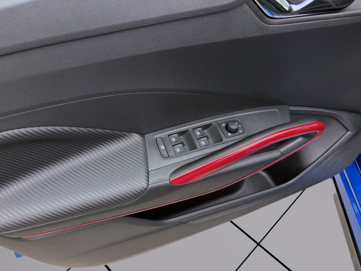 Thumb 9: Škoda FABIA MONTE CARLO DSG NAV KAM pACC 17" ASSISTENZ+ WINTER+