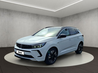 Opel Grandland Elegance Hybrid-Benzin Automatik, Alcantara, Rückfahrkamera, LED, Navi, Klimaautomatik, Parklenkassist.