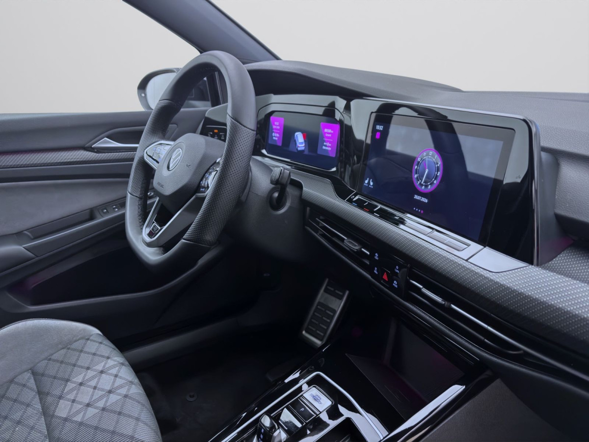 Thumb 17: Volkswagen Golf Variant 2.0 TDI DSG R-LINE STDHZG AHK KAMERA LED+