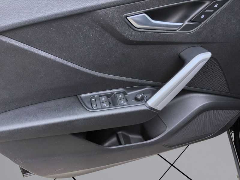 Bild 10: Audi Q2 30 TFSI NAVI SITZHZG PDC KLIMA LED