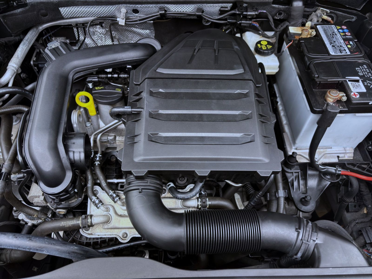 Thumb 18: Audi Q2 30 TFSI NAVI SITZHZG PDC KLIMA LED