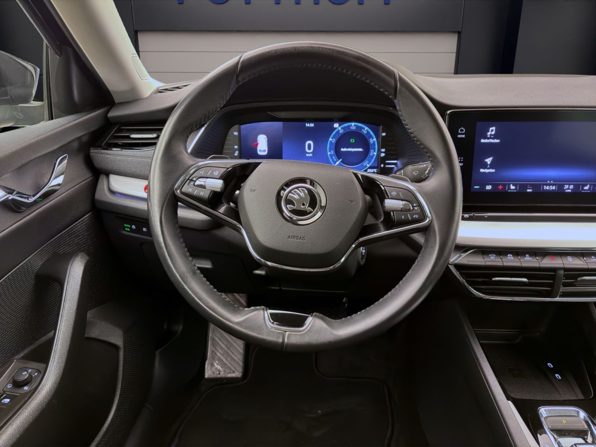 Thumb 11: Škoda Octavia Combi 2.0 TDI DSG STYLE STDHZG NAVI PDC SITZHZG