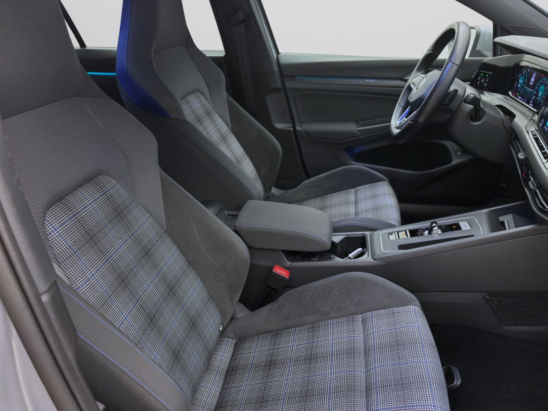 Bild 16: Volkswagen Golf 1.4 TSI eHybrid DSG GTE NAVI SITZHZG PDC LED