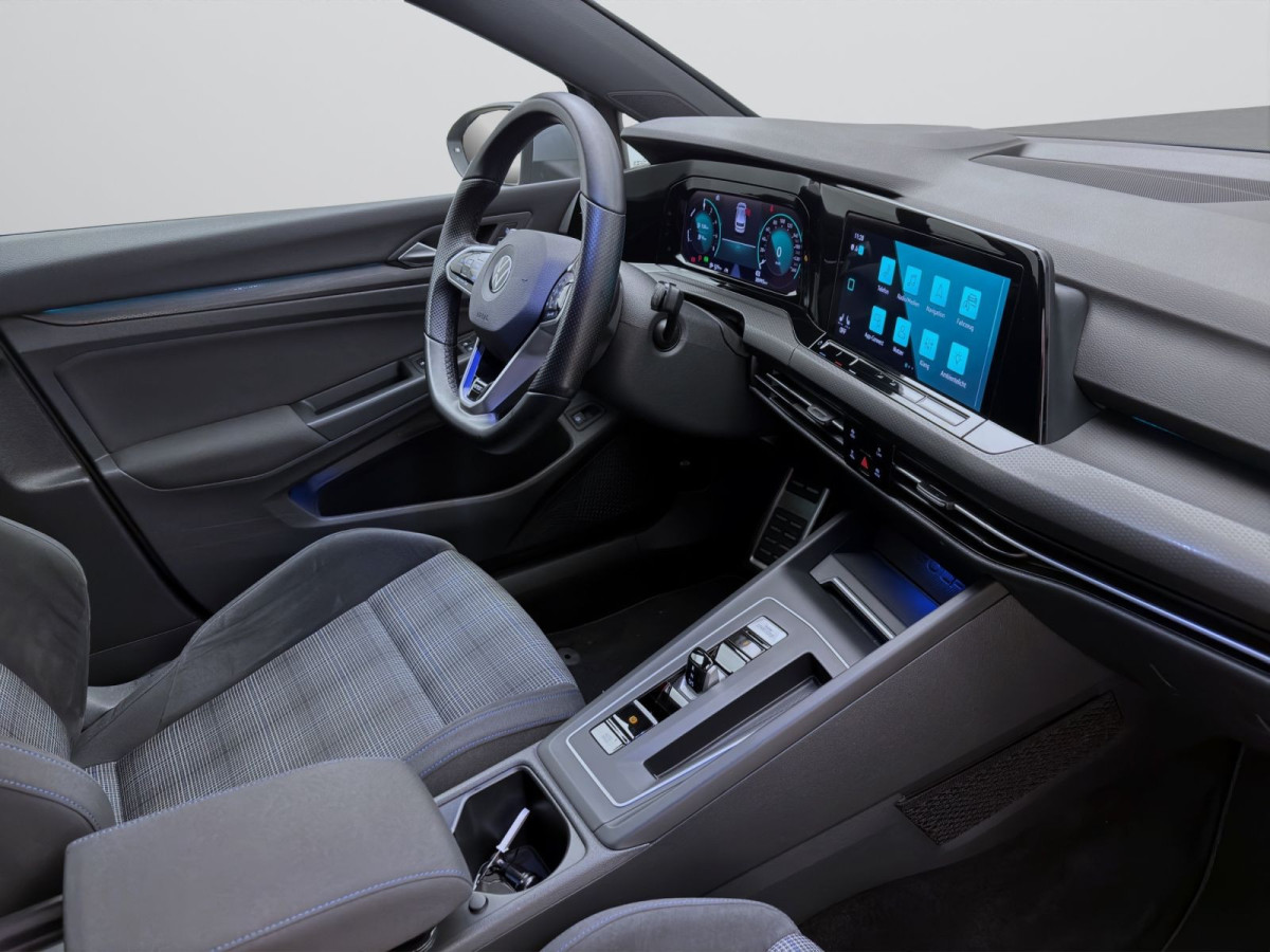 Thumb 17: Volkswagen Golf 1.4 TSI eHybrid DSG GTE NAVI SITZHZG PDC LED