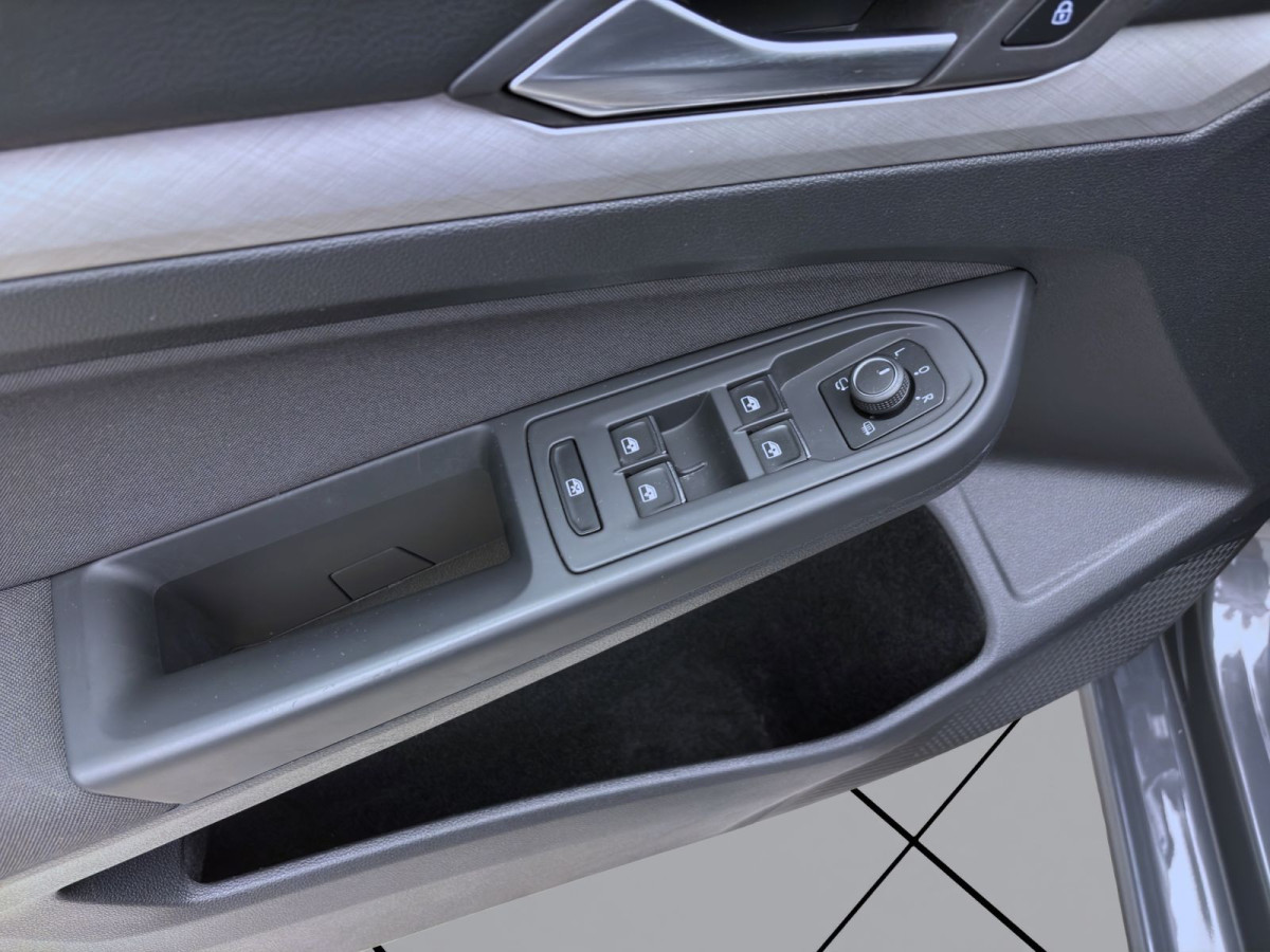 Thumb 10: Volkswagen Golf Variant 2.0 TDI LIFE NAVI PDC LED KLIMA