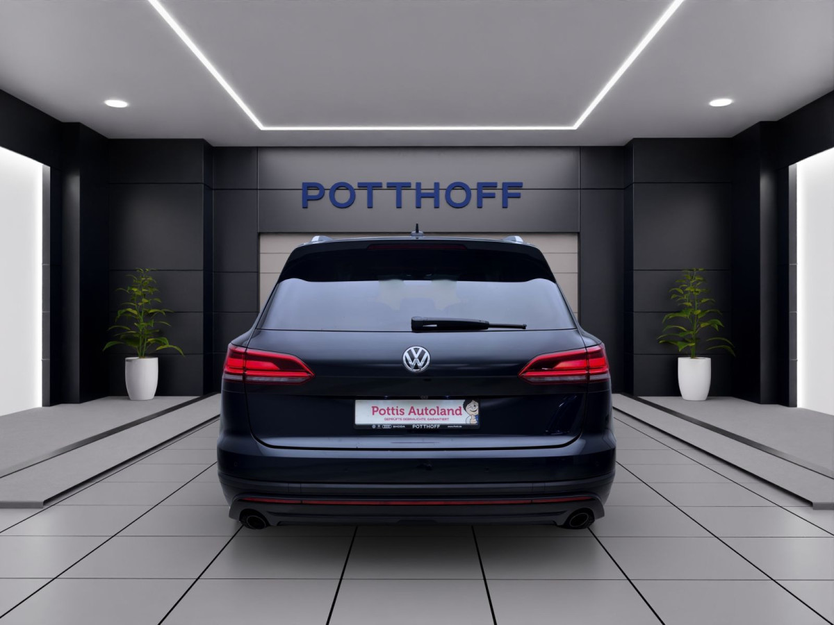 Thumb 3: Volkswagen Touareg 3.0 TDI DSG 4M ACC AHK NAVI LED KAMERA