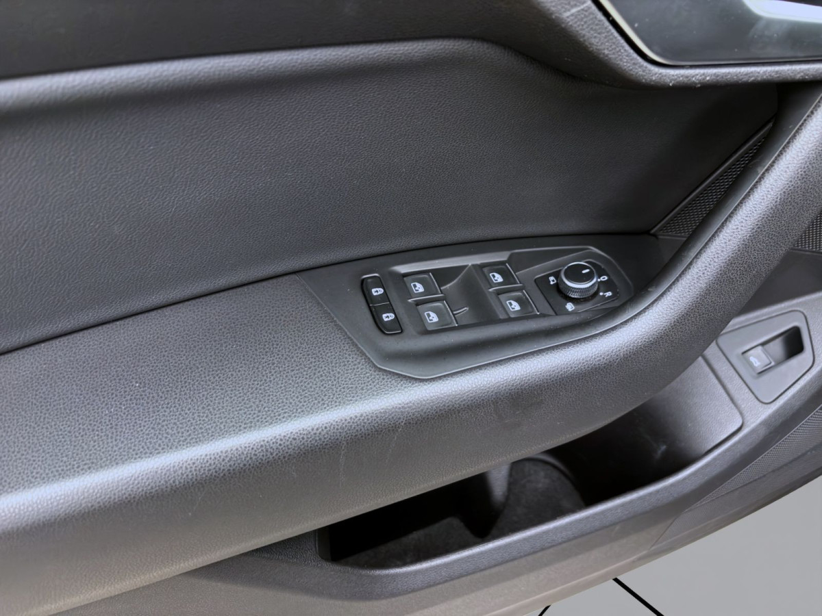 Thumb 10: Volkswagen Touareg 3.0 TDI DSG 4M ACC AHK NAVI LED KAMERA