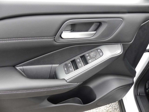 Ansicht 13 - Neuwagen Fahrzeug, Modell Qashqai der Marke Nissan von Verkäufer Moll Automobile GmbH & Co. KG