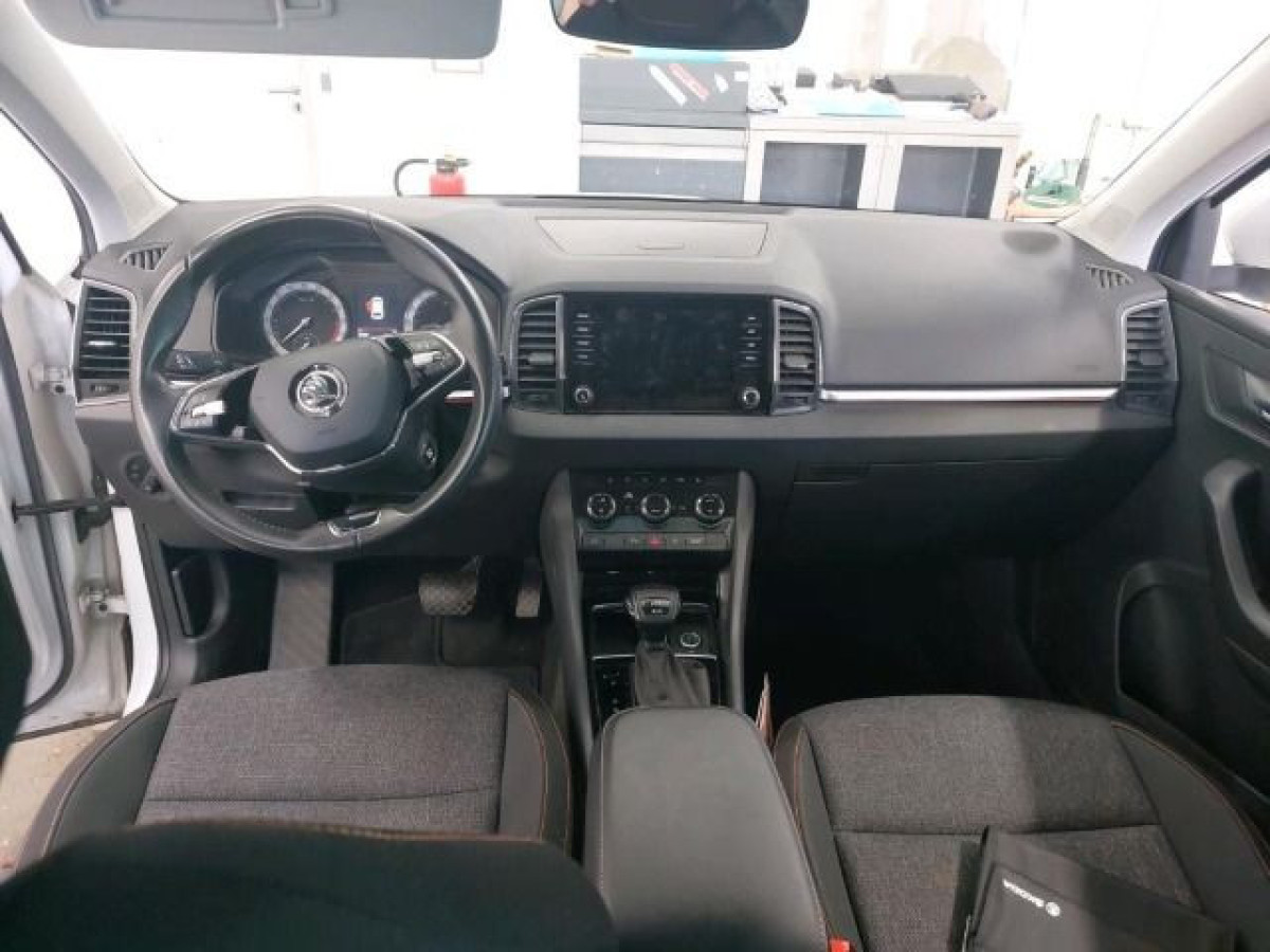 Thumb 2: Škoda Karoq 2.0 TDI DSG 4x4 CLEVER AHK NAVI KAMERA SITZHZG