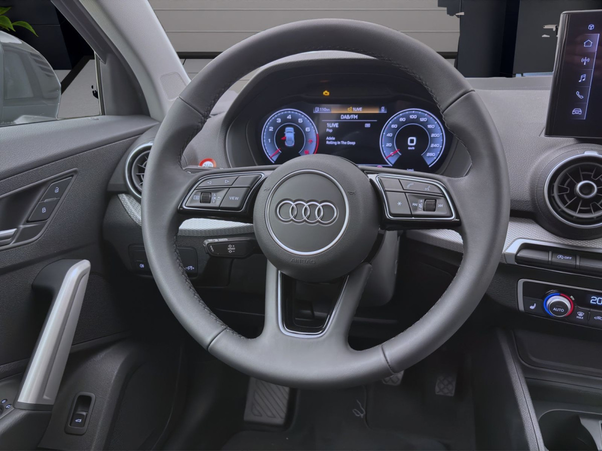 Thumb 11: Audi Q2 30 TFSI KAMERA SITZHZG PDC KLIMA LED