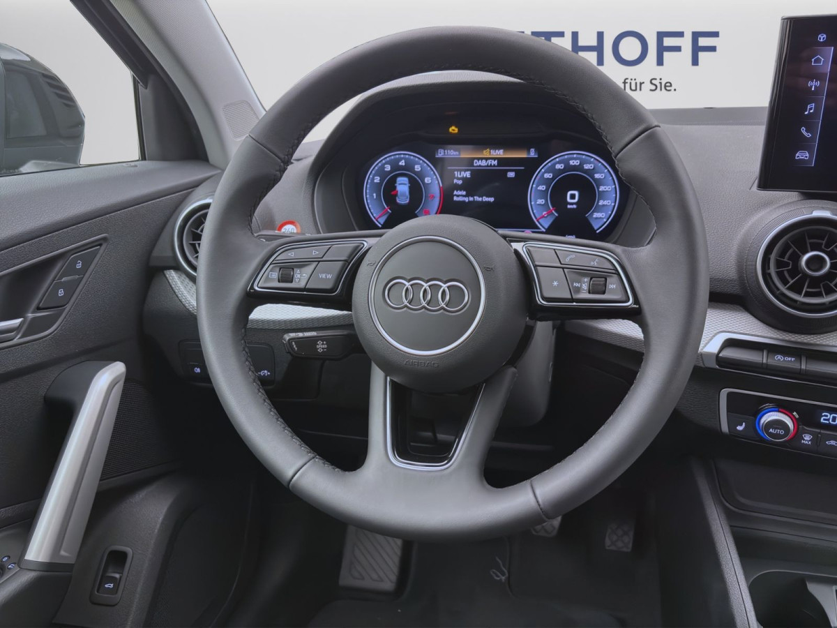 Thumb 11: Audi Q2 30 TFSI KAMERA SITZHZG PDC KLIMA LED
