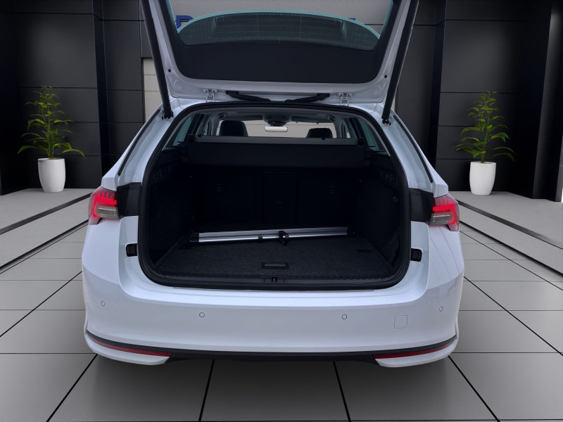 Bild 4: Škoda Octavia Combi 2.0 TDI DSG TOUR STDHZG PANO AHK NAVI