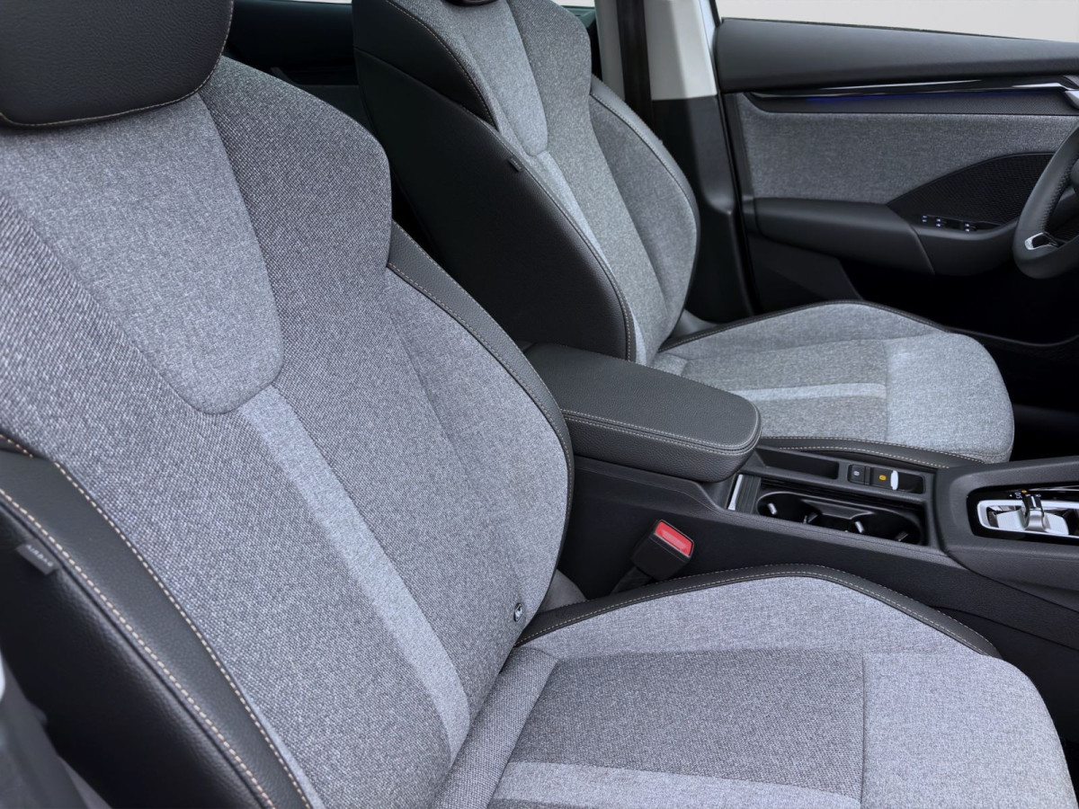 Thumb 16: Škoda Octavia Combi 2.0 TDI DSG TOUR STDHZG PANO AHK NAVI