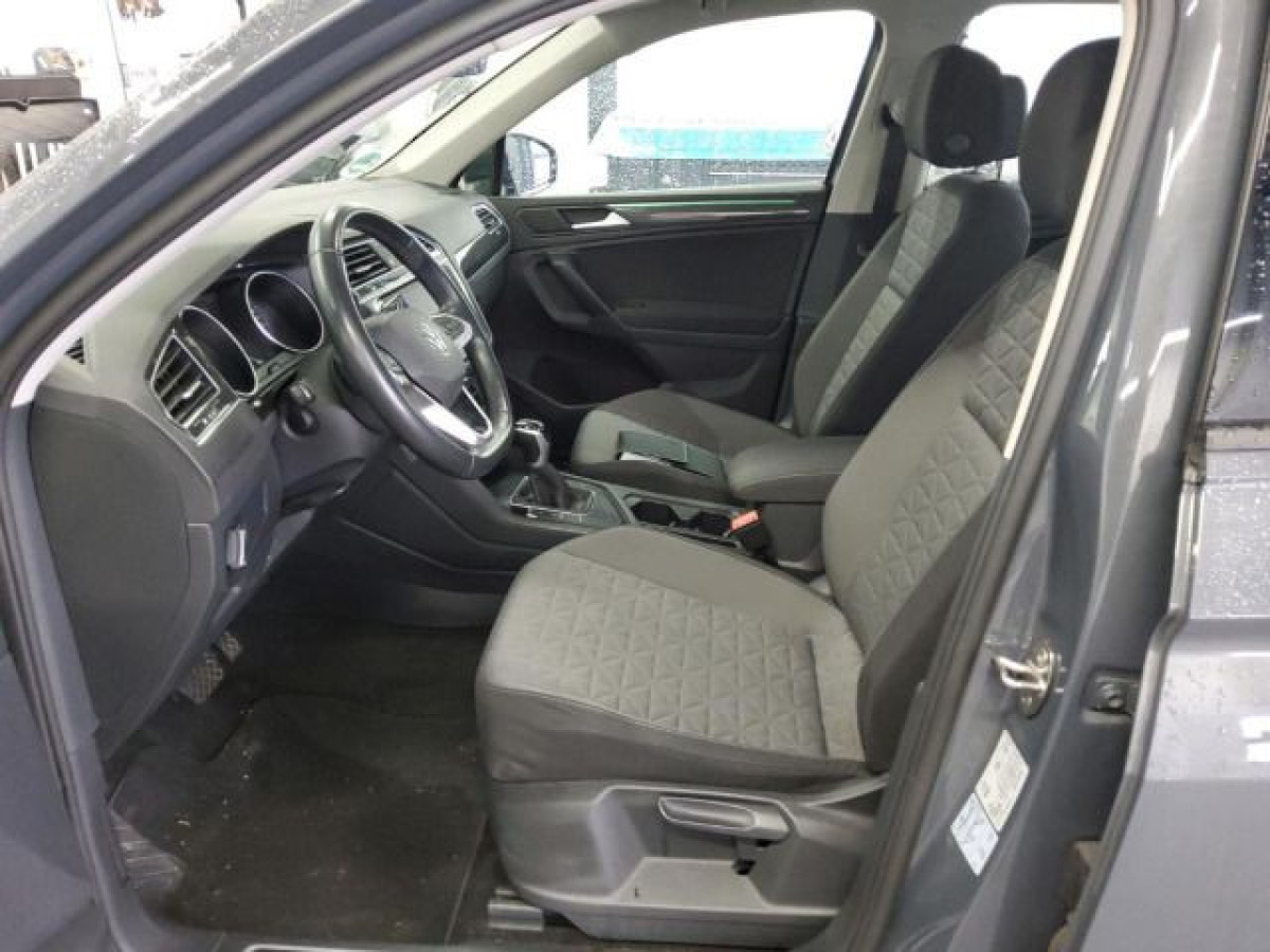 Thumb 2: Volkswagen Tiguan 2.0 TDI DSG LIFE AHK NAVI KAMERA ACC
