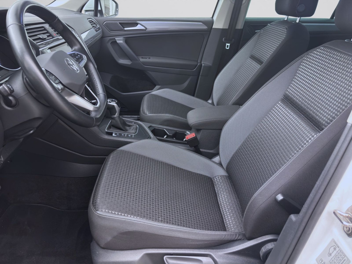 Thumb 9: Volkswagen Tiguan 2.0 TDI DSG ACTIVE AHK KAMERA NAVI PDC