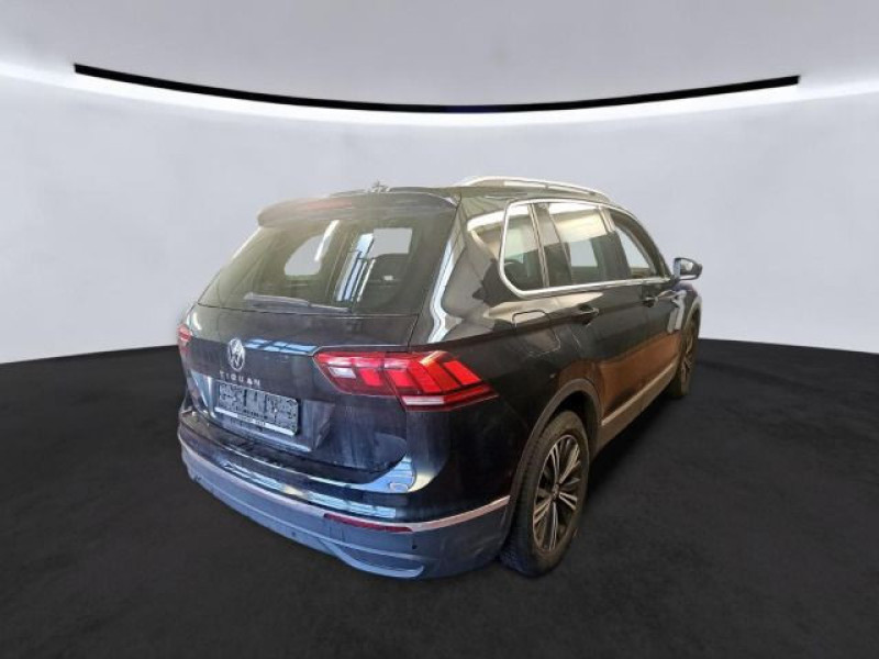 Bild 1: Volkswagen Tiguan 1.5 TSI DSG LIFE NAVI SITZHZG PDC KLIMA