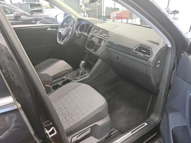 Bild 2: Volkswagen Tiguan 1.5 TSI DSG LIFE NAVI SITZHZG PDC KLIMA
