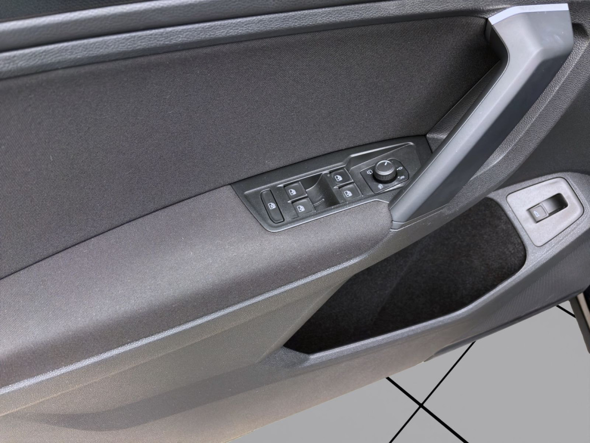 Thumb 10: Volkswagen Tiguan 1.5 TSI DSG LIFE NAVI SITZHZG PDC KLIMA