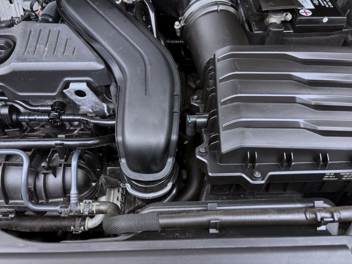 Thumb 18: Volkswagen Tiguan 1.5 TSI DSG LIFE NAVI SITZHZG PDC KLIMA