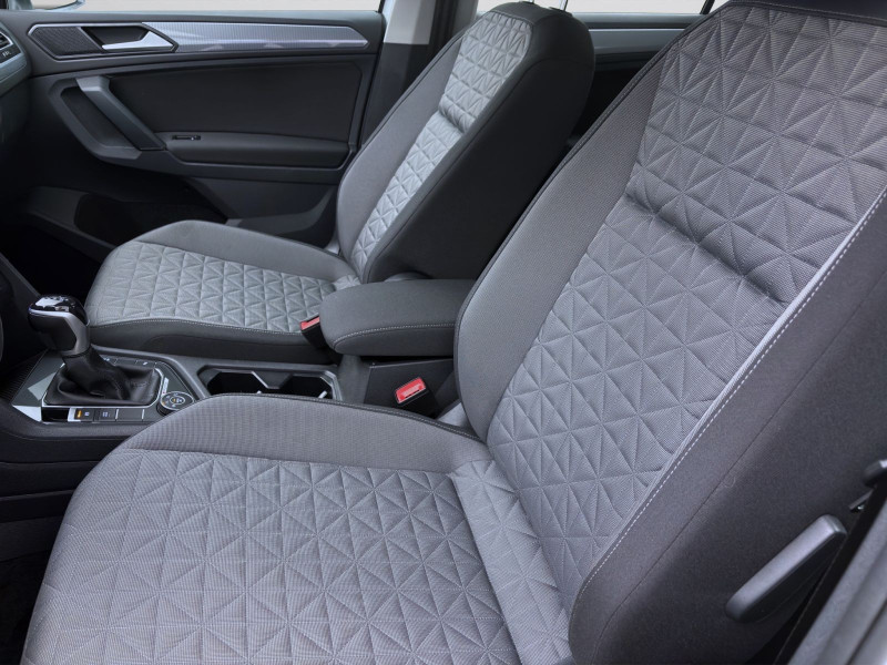 Bild 9: Volkswagen Tiguan 2.0 TDI DSG 4M LIFE NAVI KAMERA SITZHZG