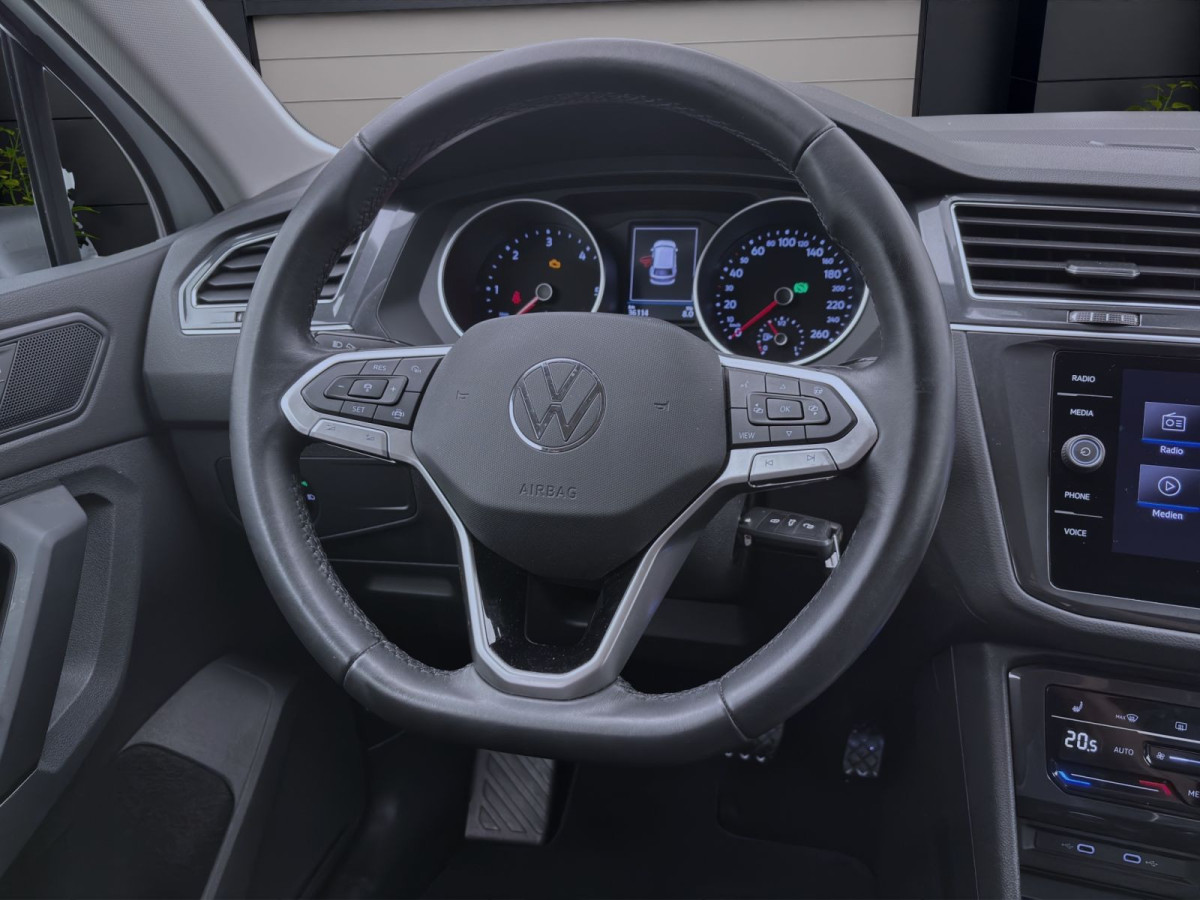 Thumb 11: Volkswagen Tiguan 2.0 TDI DSG 4M LIFE NAVI KAMERA SITZHZG