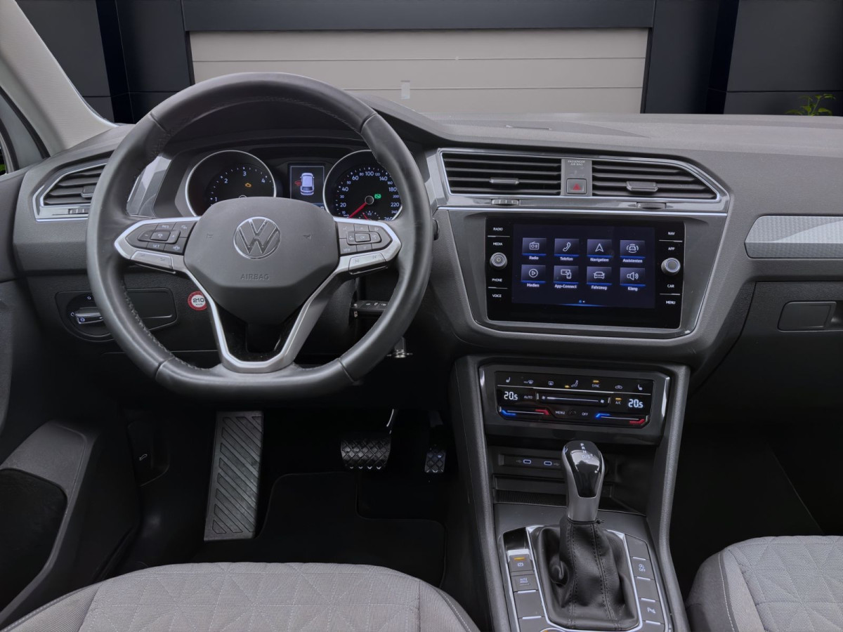 Thumb 13: Volkswagen Tiguan 2.0 TDI DSG 4M LIFE NAVI KAMERA SITZHZG