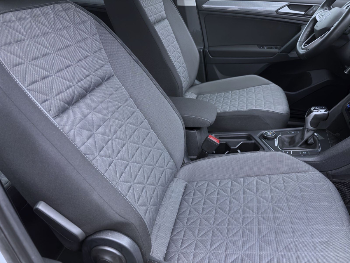 Thumb 16: Volkswagen Tiguan 2.0 TDI DSG 4M LIFE NAVI KAMERA SITZHZG