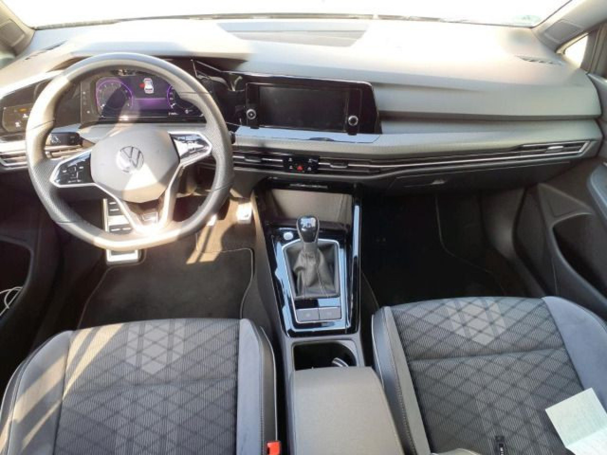 Thumb 2: Volkswagen Golf 1.5 TSI R-LINE KLIMA PDC LED SHZG