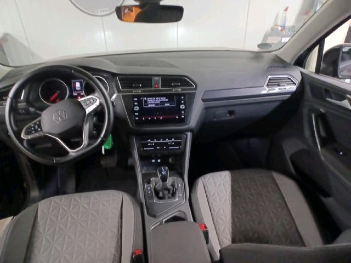 Thumb 2: Volkswagen Tiguan 2.0 TDI DSG LIFE AHK NAVI KAMERA ACC