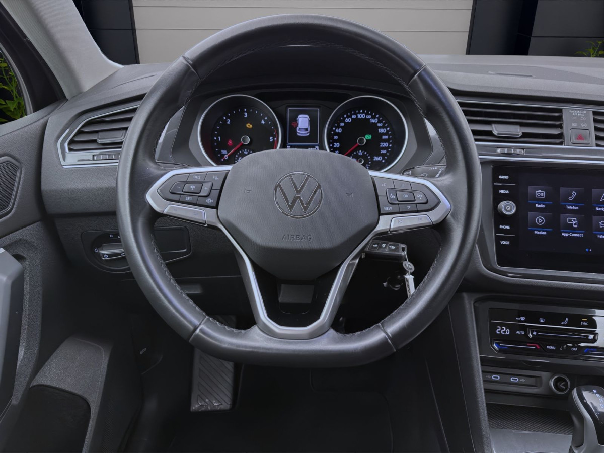 Thumb 11: Volkswagen Tiguan 2.0 TDI DSG LIFE AHK NAVI KAMERA ACC