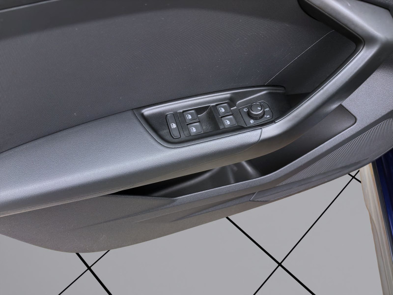 Bild 10: Audi A1 allstreet 30 TFSI PDC KLIMA SHZG LM16 DAB+