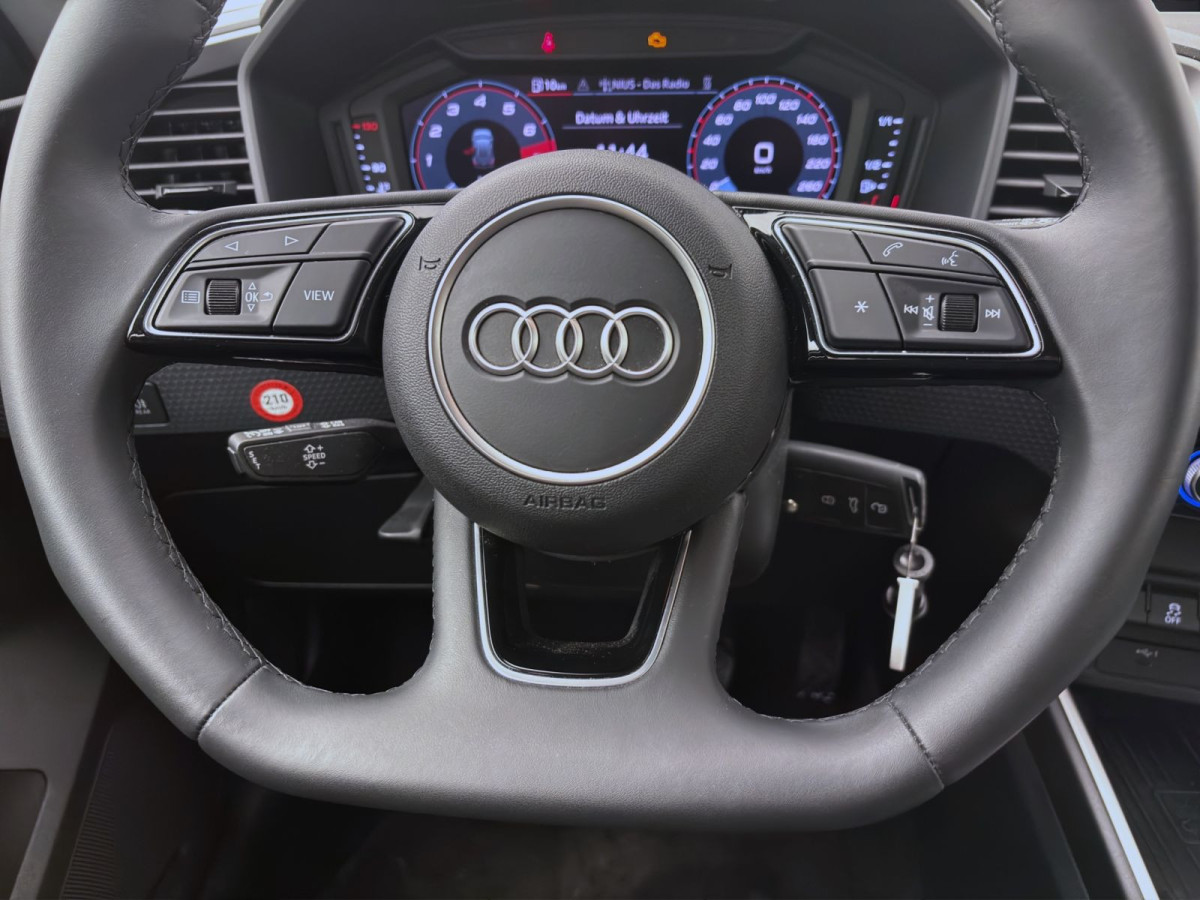 Thumb 12: Audi A1 allstreet 30 TFSI PDC KLIMA SHZG LM16 DAB+