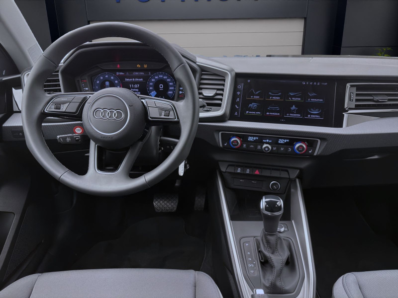 Bild 13: Audi A1 allstreet 35 TFSI PDC LED ACC KLIMA SHZG