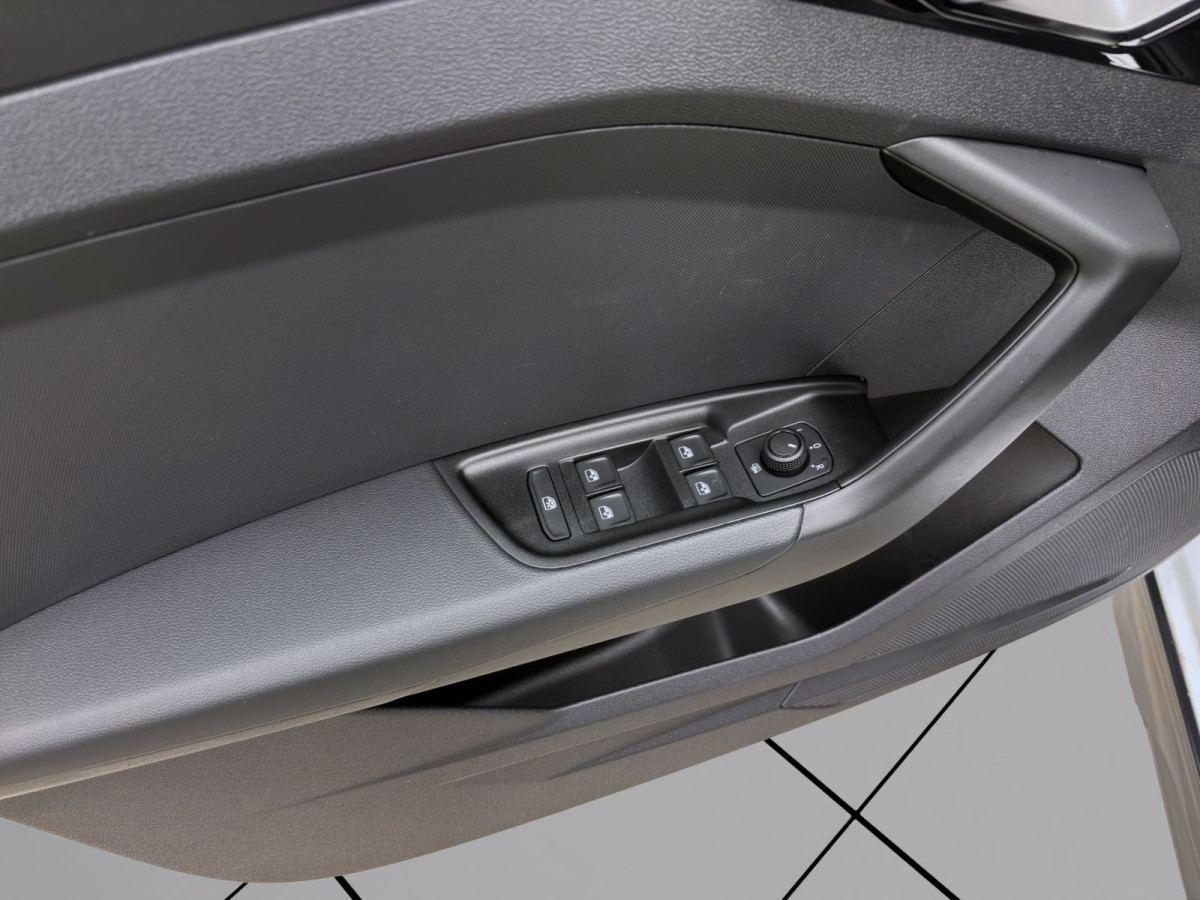 Thumb 10: Audi A1 allstreet 35 TFSI PDC LED ACC KLIMA SHZG