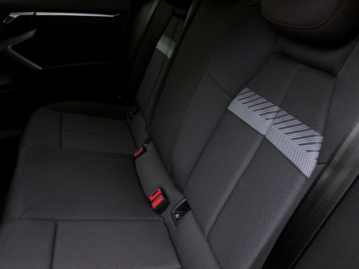 Thumb 15: Audi A3 Limousine TFSI S-LINE NAVI eKLAPPE AHK KLIMA