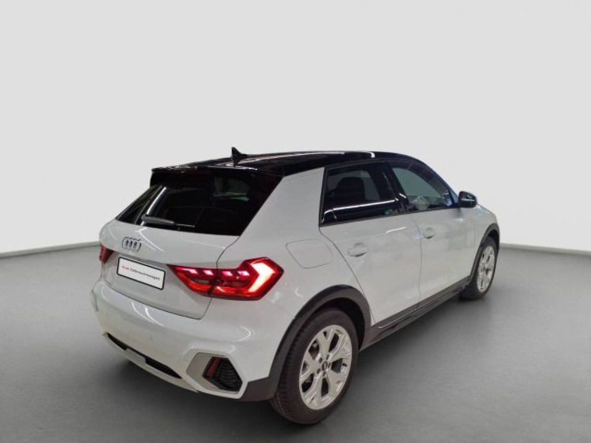 Thumb 1: Audi A1 allstreet 35 TFSI PDC LED ACC KLIMA SHZG