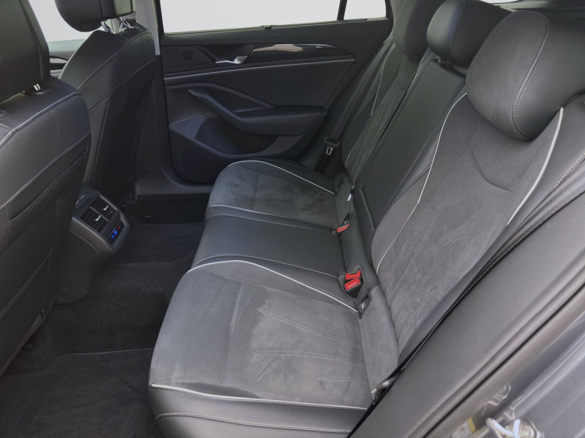 Thumb 15: Volkswagen Passat Variant 2.0 TDI DSG BUSINESS NAVI KAMERA KLIMA SHZG