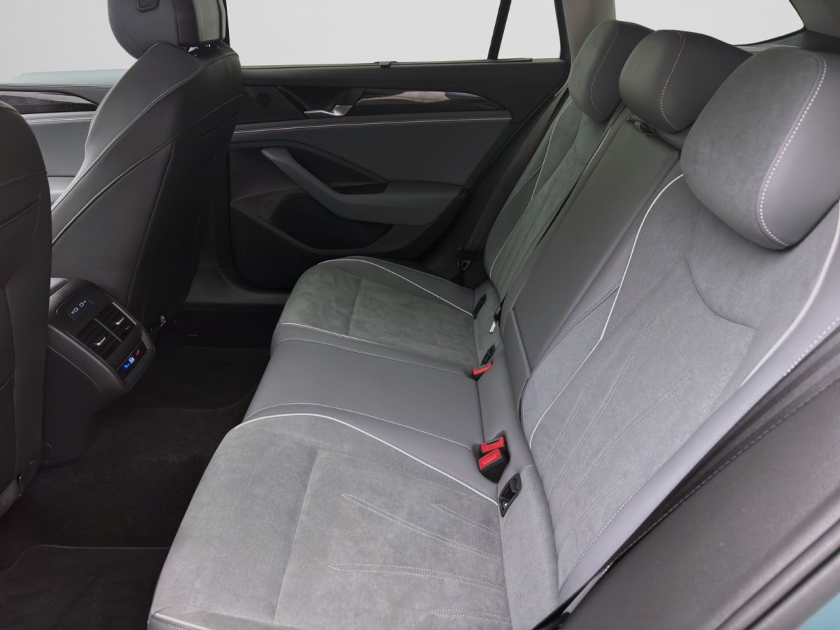 Thumb 15: Volkswagen Passat Variant 2.0 TDI DSG BUSINESS NAVI KAMERA KLIMA SHZG