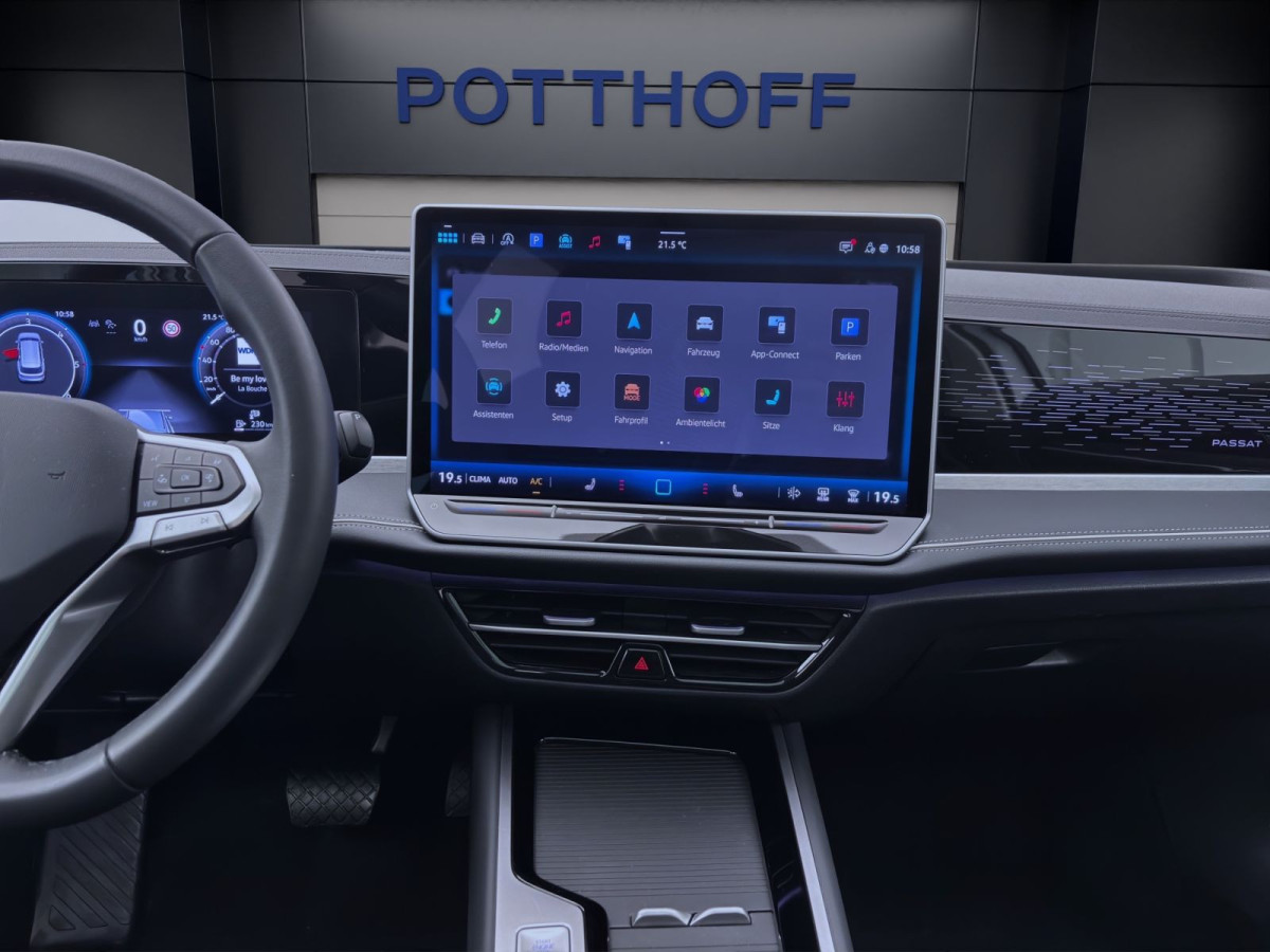 Thumb 14: Volkswagen Passat Variant 2.0 TDI DSG ELEGANCE PANO AHK KAMERA NAVI