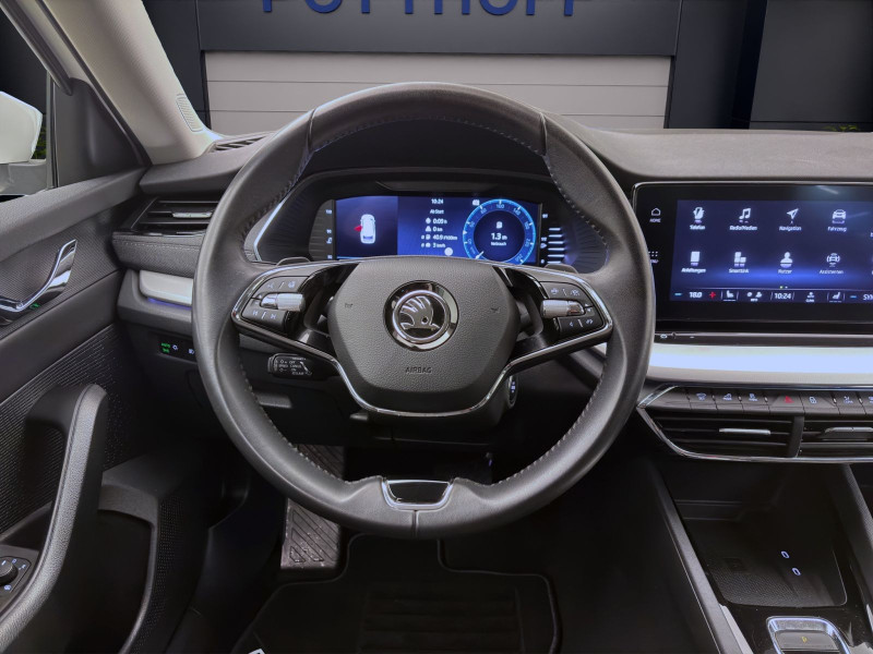 Bild 11: Škoda Octavia Combi 2.0 TDI DSG STYLE STDHZG NAVI KAMERA AHK