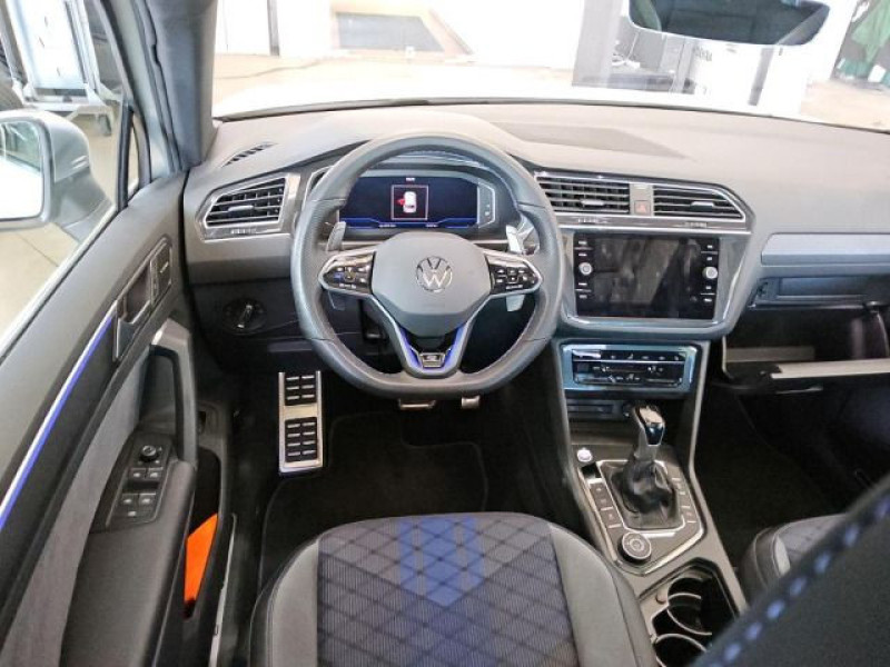 Bild 2: Volkswagen Tiguan 4M R PANO AHK SITZHZG PDC IQ.LIGHT