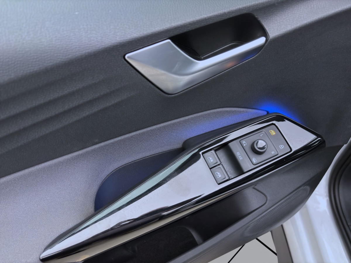 Thumb 10: Volkswagen ID.3 PRO PERFORMANCE NAVI PDC SITZHZG KLIMA LED