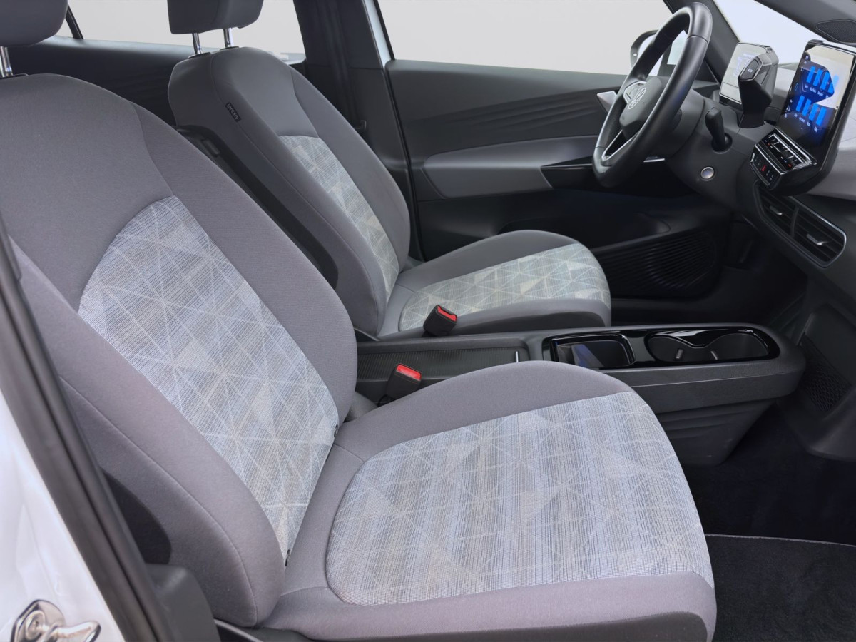 Thumb 16: Volkswagen ID.3 PRO PERFORMANCE NAVI PDC SITZHZG KLIMA LED