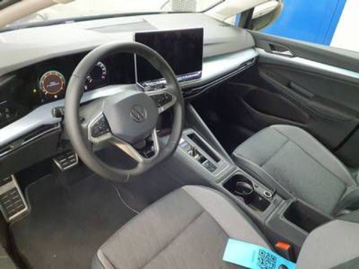 Thumb 2: Volkswagen Golf 1.5 eTSI DSG GOAL NAVI AHK KAMERA KLIMA