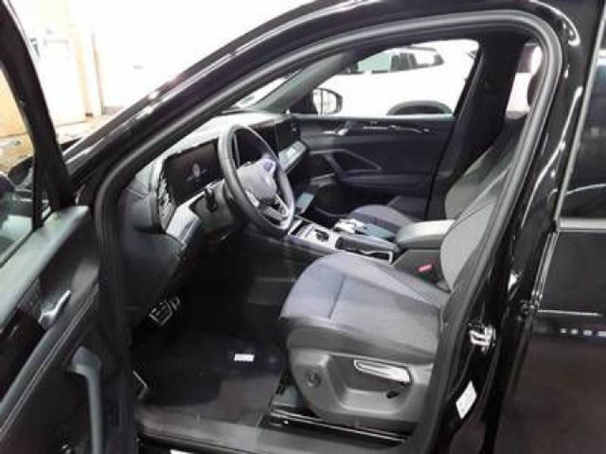 Thumb 2: Volkswagen Tiguan 1.5 eTSI DSG GOAL NAVI AHK KAMERA KLIMA