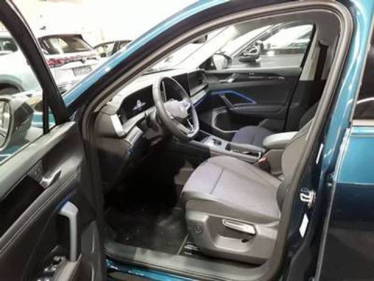 Thumb 2: Volkswagen Tayron 1.5 eTSI DSG LIFE AHK NAVI KAMERA IQ.LIGHT