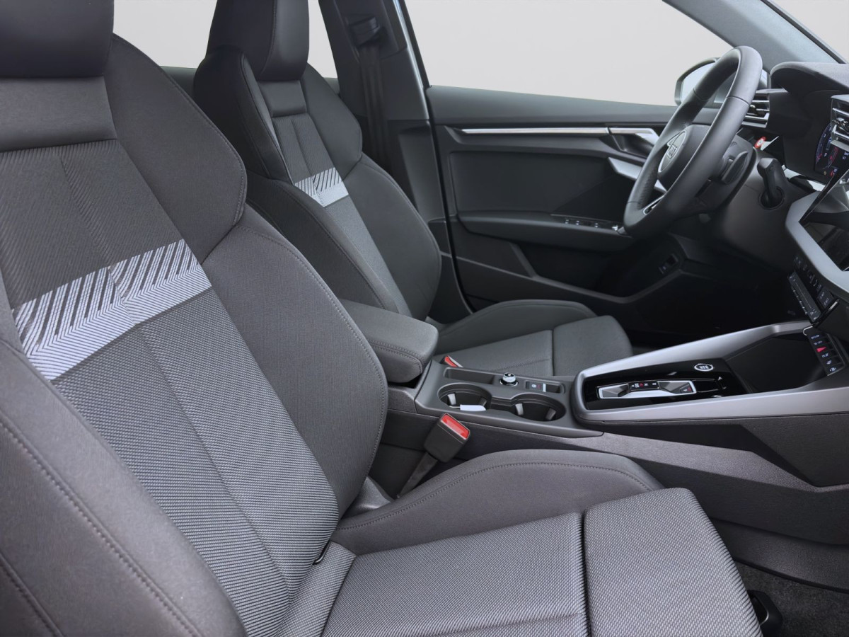 Thumb 16: Audi A3 Limousine 30 TFSI S-LINE KAMERA NAVI eKLAPPE LM18