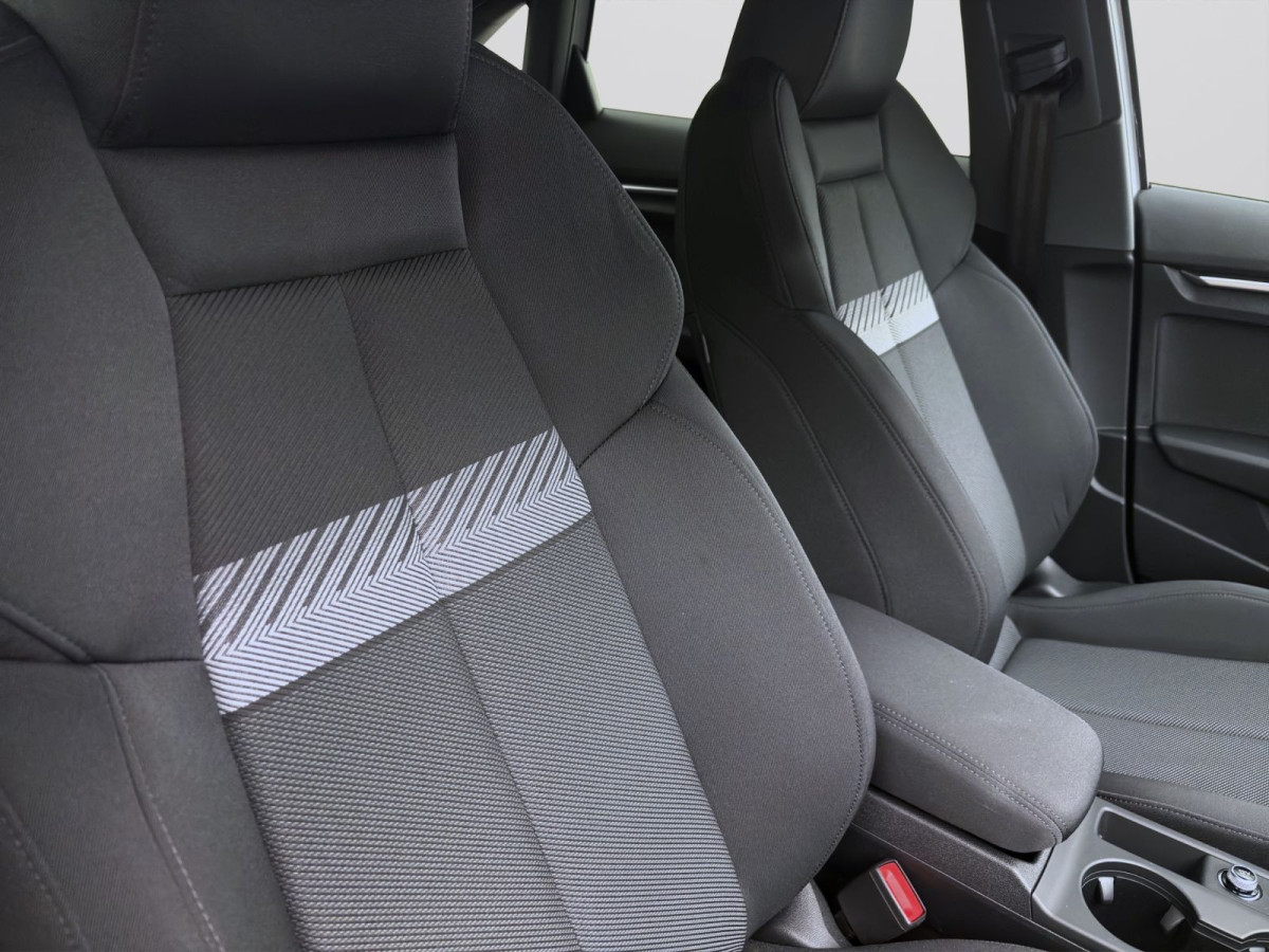 Thumb 16: Audi A3 Limousine 30 TDI S-LINE KAMERA NAVI eKLAPPE AHK